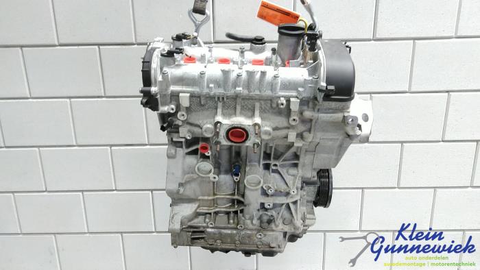 Engine Volkswagen Tiguan - 04E100037A CZDA