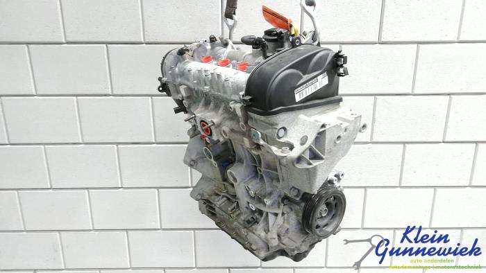 Engine Volkswagen Tiguan - 04E100037A CZDA