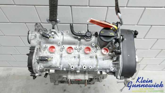 Engine Volkswagen Tiguan - 04E100037A CZDA