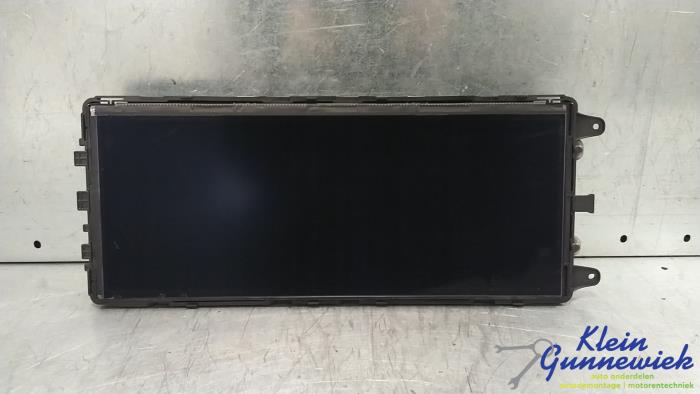 Begagnade Innerdisplay Mercedes E-Klasse Pris € 345,00 Marginaltabell erbjuds av Klein Gunnewiek Autodemontage & Motorentechniek