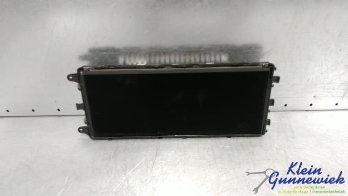 Begagnade Innerdisplay Mercedes E-Klasse Pris € 225,00 Marginaltabell erbjuds av Klein Gunnewiek Autodemontage & Motorentechniek