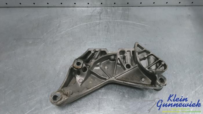 Used Engine mount Volkswagen E-Golf Price € 25,00 Margin scheme offered by Klein Gunnewiek Autodemontage & Motorentechniek