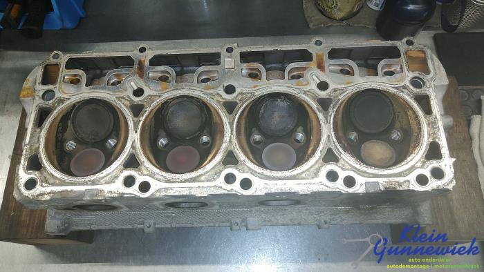 Begagnade Topplock Jeep Grand Cherokee Pris € 427,00 Marginaltabell erbjuds av Klein Gunnewiek Autodemontage & Motorentechniek