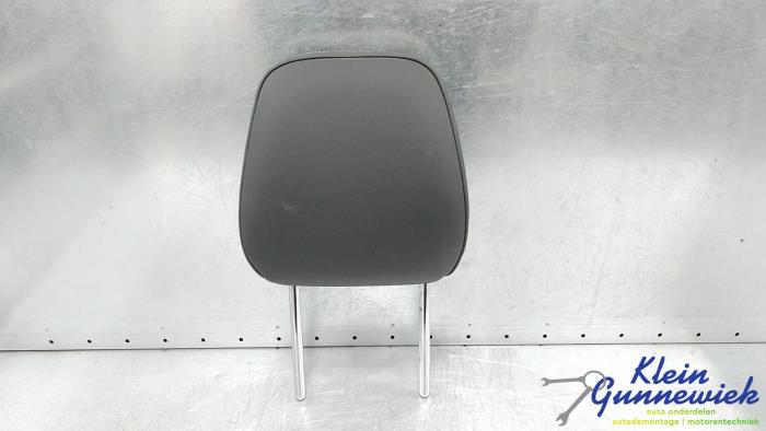 Używane Zaglówek Ford Focus Cena € 31,00 Procedura marży oferowane przez Klein Gunnewiek Autodemontage & Motorentechniek