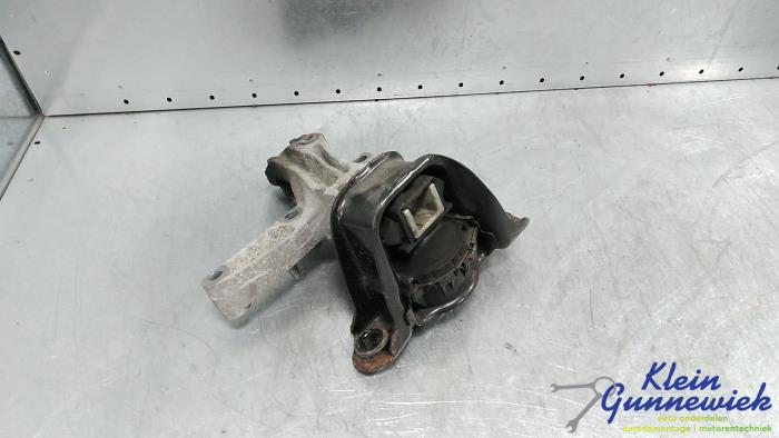 Used Engine mount Renault Megane Price € 50,00 Margin scheme offered by Klein Gunnewiek Autodemontage & Motorentechniek