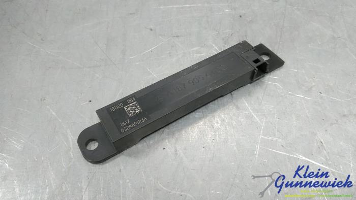 Używane Antena Mercedes A-Klasse Cena € 25,00 Procedura marży oferowane przez Klein Gunnewiek Autodemontage & Motorentechniek