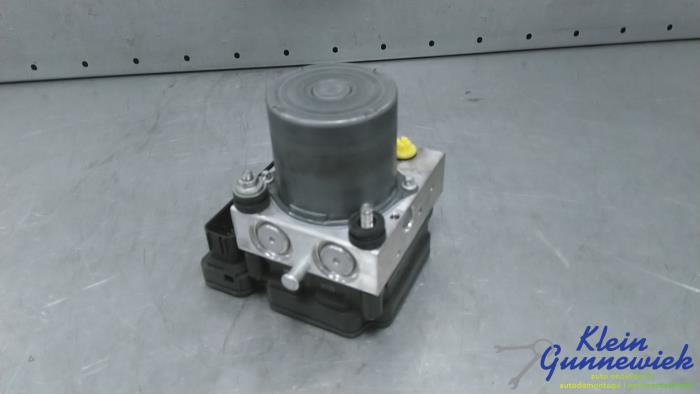 Begagnade ABS-pump Mercedes A-Klasse Pris € 295,00 Marginaltabell erbjuds av Klein Gunnewiek Autodemontage & Motorentechniek