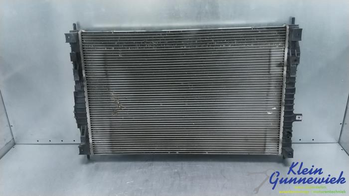 Usagé Radiateur Opel Vivaro Prix € 89,00 Règlement à la marge proposé par Klein Gunnewiek Autodemontage & Motorentechniek