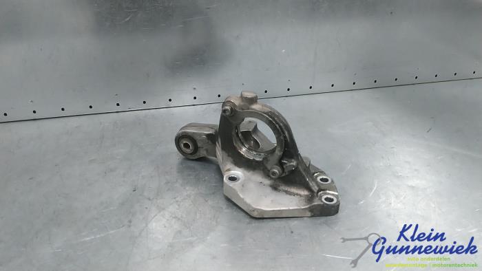 Używane Rózne Opel Vivaro Cena € 30,00 Procedura marży oferowane przez Klein Gunnewiek Autodemontage & Motorentechniek