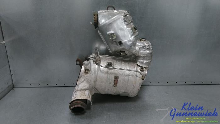 Używane Katalizator Renault Trafic Cena € 591,00 Procedura marży oferowane przez Klein Gunnewiek Autodemontage & Motorentechniek