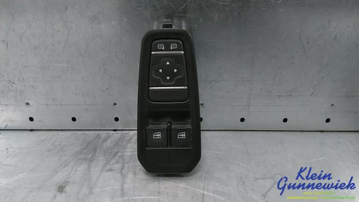 Używane Przelacznik lusterka Renault Trafic Cena € 25,00 Procedura marży oferowane przez Klein Gunnewiek Autodemontage & Motorentechniek