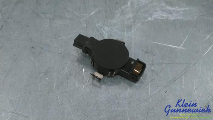 Begagnade Regnsensor Volkswagen Golf Pris € 73,00 Marginaltabell erbjuds av Klein Gunnewiek Autodemontage & Motorentechniek