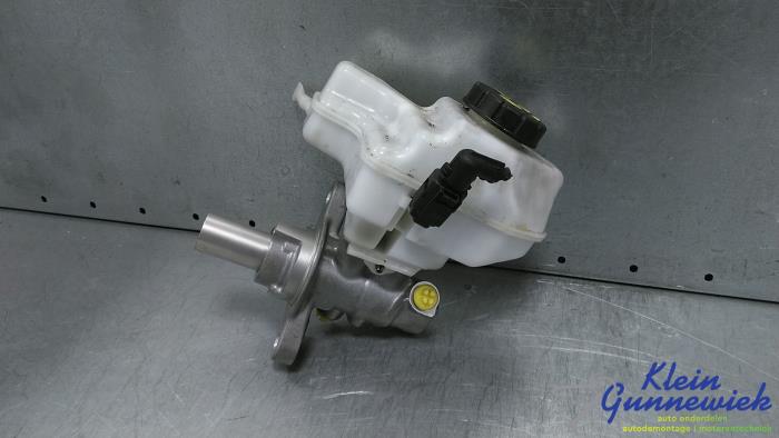 Used Master cylinder Volkswagen Golf Price € 94,00 Margin scheme offered by Klein Gunnewiek Autodemontage & Motorentechniek