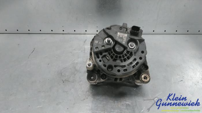Used Dynamo Volkswagen Golf Price € 30,00 Margin scheme offered by Klein Gunnewiek Autodemontage & Motorentechniek