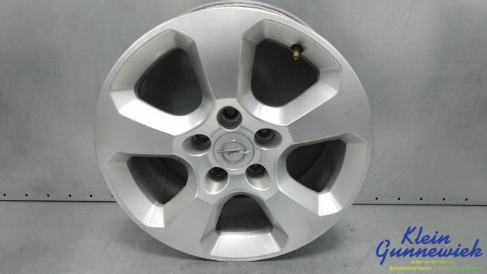 Używane Obrecz Opel Astra Cena € 23,00 Procedura marży oferowane przez Klein Gunnewiek Autodemontage & Motorentechniek