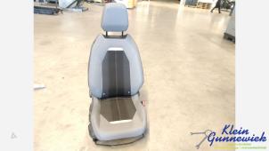 Begagnade Säte, höger Opel Mokka Pris € 225,00 Marginaltabell erbjuds av Klein Gunnewiek Autodemontage & Motorentechniek