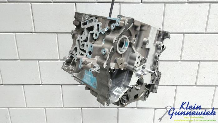 Used Engine crankcase Mercedes E-Klasse Price € 1.350,00 Margin scheme offered by Klein Gunnewiek Autodemontage & Motorentechniek