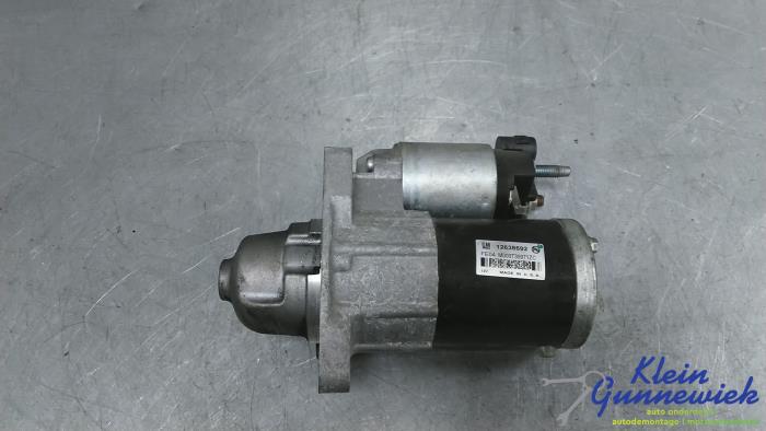 Begagnade Startmotor Opel Corsa Pris € 24,00 Marginaltabell erbjuds av Klein Gunnewiek Autodemontage & Motorentechniek