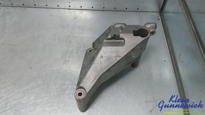 Used Engine mount Opel Corsa Price € 20,00 Margin scheme offered by Klein Gunnewiek Autodemontage & Motorentechniek