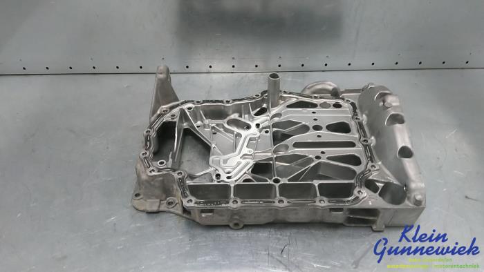 Used Sump Volkswagen E-Golf Price € 85,00 Margin scheme offered by Klein Gunnewiek Autodemontage & Motorentechniek