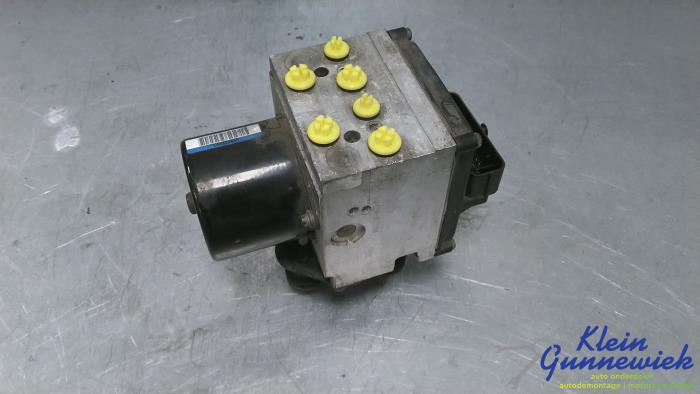 Bloc ABS d'un Volkswagen Passat 2005