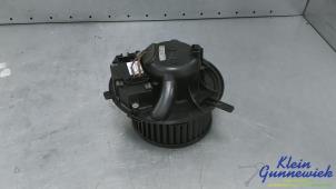 Begagnade Fläktmotor för uppvärmning och ventilation Volkswagen Passat Pris € 30,00 Marginaltabell erbjuds av Klein Gunnewiek Autodemontage & Motorentechniek