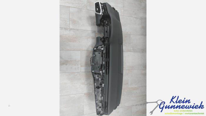 Używane Panel Audi A6 Cena € 875,00 Procedura marży oferowane przez Klein Gunnewiek Autodemontage & Motorentechniek