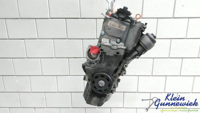 Motor van een Volkswagen Golf 2004