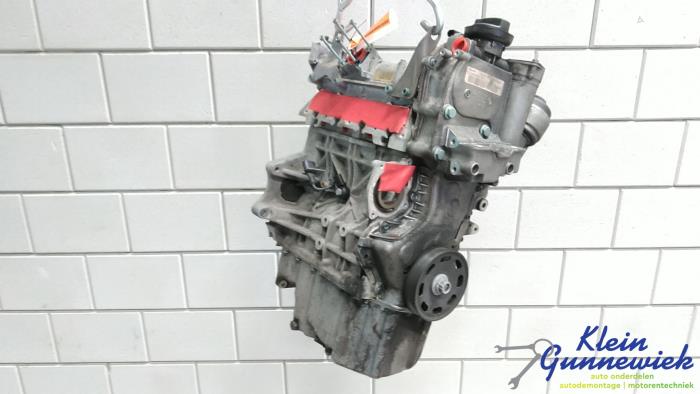 Motor van een Volkswagen Golf 2004
