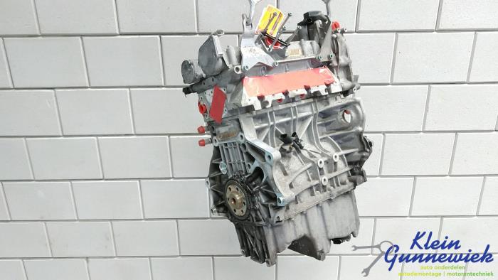 Motor van een Volkswagen Golf 2004