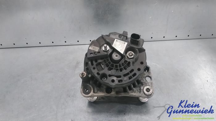 Gebrauchte Dynamo Volkswagen Golf Preis € 30,00 Margenregelung angeboten von Klein Gunnewiek Autodemontage & Motorentechniek