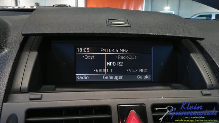 Begagnade Innerdisplay Mercedes C-Klasse Pris € 36,00 Marginaltabell erbjuds av Klein Gunnewiek Autodemontage & Motorentechniek