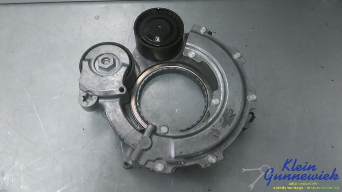 Usados Rodillo tensor correa múltiple Kia Stonic Precio € 95,00 Norma de margen ofrecido por Klein Gunnewiek Autodemontage & Motorentechniek