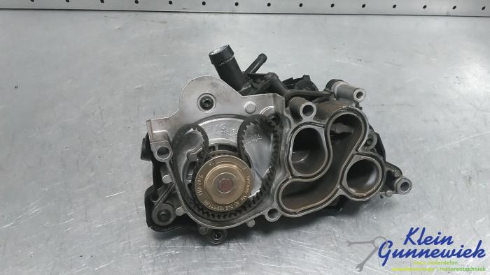 Używane Pompa wodna Audi A3 Cena € 22,00 Procedura marży oferowane przez Klein Gunnewiek Autodemontage & Motorentechniek