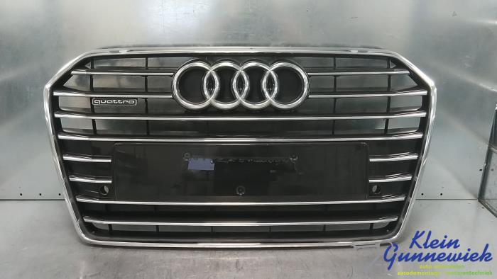 Używane Grill Audi A6 Cena € 361,00 Procedura marży oferowane przez Klein Gunnewiek Autodemontage & Motorentechniek