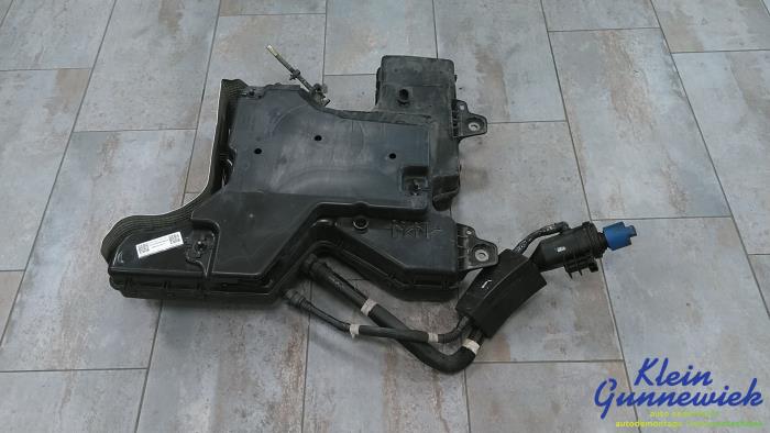 Gebrauchte Adblue Tank Volkswagen Crafter Preis € 289,00 Margenregelung angeboten von Klein Gunnewiek Autodemontage & Motorentechniek
