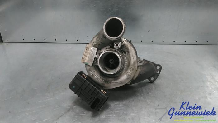 Gebrauchte Turbo Mercedes R-Klasse Preis € 395,00 Margenregelung angeboten von Klein Gunnewiek Autodemontage & Motorentechniek