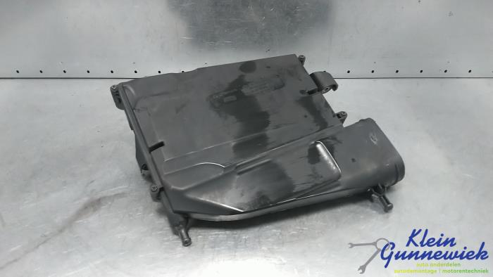 Begagnade Luftfilterhus Mercedes R-Klasse Pris € 25,00 Marginaltabell erbjuds av Klein Gunnewiek Autodemontage & Motorentechniek