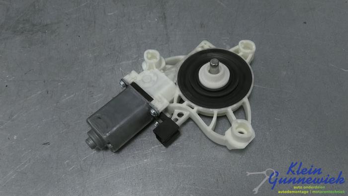 Usados Motor de ventanilla de puerta Mercedes S-Klasse Precio € 31,00 Norma de margen ofrecido por Klein Gunnewiek Autodemontage & Motorentechniek