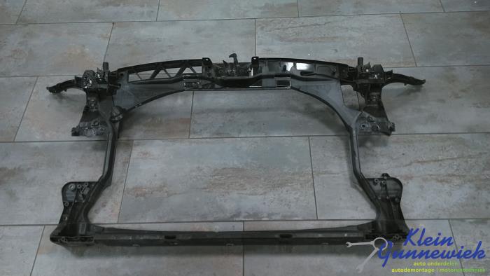 Begagnade Front Audi A6 Pris € 108,00 Marginaltabell erbjuds av Klein Gunnewiek Autodemontage & Motorentechniek