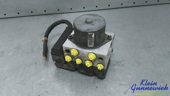 Begagnade ABS-pump Mini Mini Pris € 95,00 Marginaltabell erbjuds av Klein Gunnewiek Autodemontage & Motorentechniek