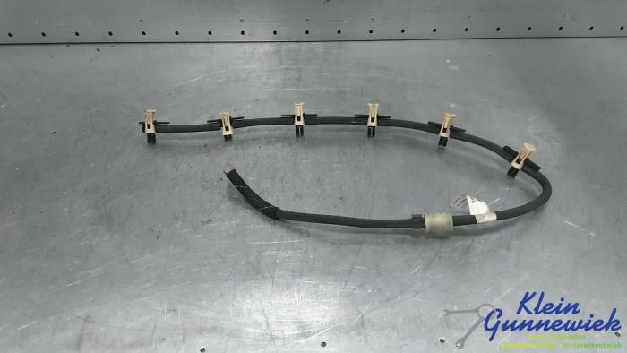 Begagnade Bränsleledning Mercedes S-Klasse Pris € 39,00 Marginaltabell erbjuds av Klein Gunnewiek Autodemontage & Motorentechniek