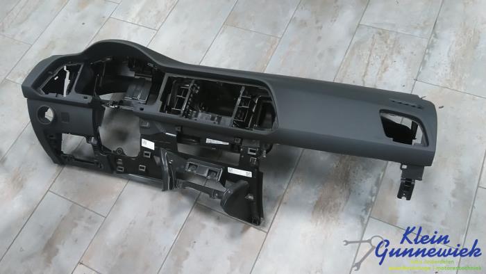 Usados Salpicadero Seat Ateca Precio € 495,00 Norma de margen ofrecido por Klein Gunnewiek Autodemontage & Motorentechniek