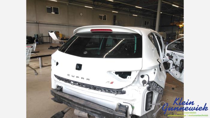 Begagnade Baklucka Seat Leon Pris € 195,00 Marginaltabell erbjuds av Klein Gunnewiek Autodemontage & Motorentechniek
