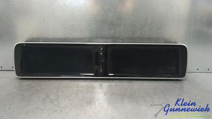 Begagnade Innerdisplay Mercedes S-Klasse Pris € 936,00 Marginaltabell erbjuds av Klein Gunnewiek Autodemontage & Motorentechniek