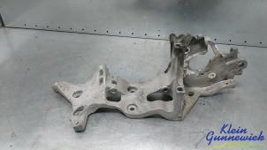 Support dynamo bas d'un Seat Leon 2015
