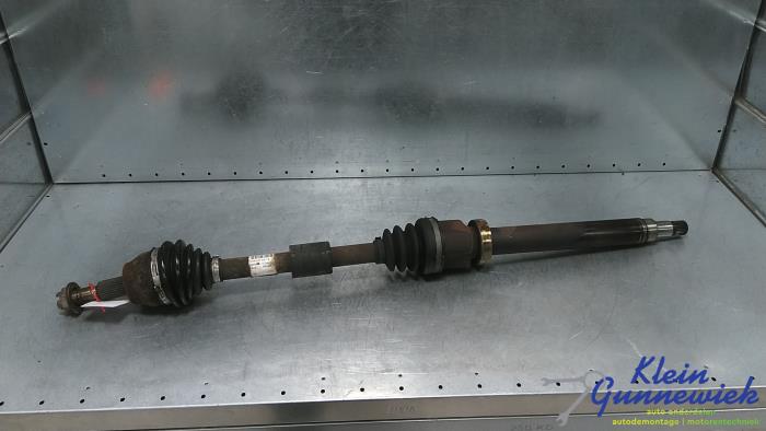 Gebrauchte Antriebswelle rechts vorne Ford Focus Preis € 95,00 Margenregelung angeboten von Klein Gunnewiek Autodemontage & Motorentechniek