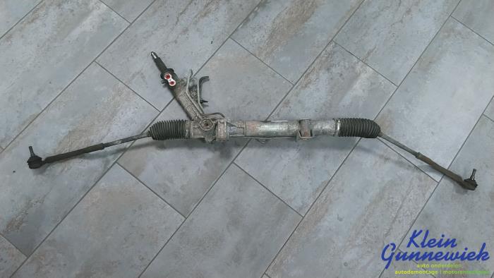 Begagnade Styrbox Opel Vivaro Pris € 225,00 Marginaltabell erbjuds av Klein Gunnewiek Autodemontage & Motorentechniek