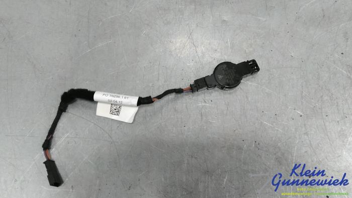 Begagnade Regnsensor Porsche Panamera Pris € 63,00 Marginaltabell erbjuds av Klein Gunnewiek Autodemontage & Motorentechniek