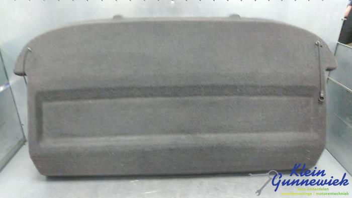 Parcel shelf